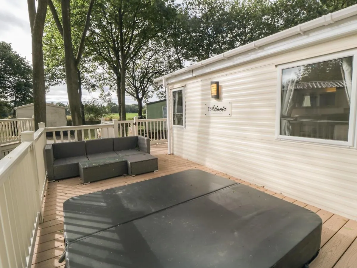 Gw28 At Goosewood Holiday Park York Holiday home